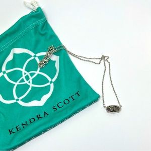 Kendra Scott small pendant necklace.